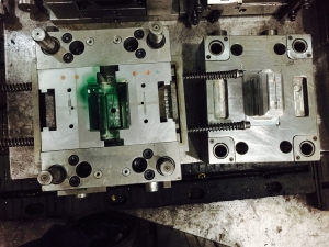 防塵罩外殼模具，防塵罩外殼塑膠模具制造，防塵罩外殼生產(chǎn)廠家F-31245